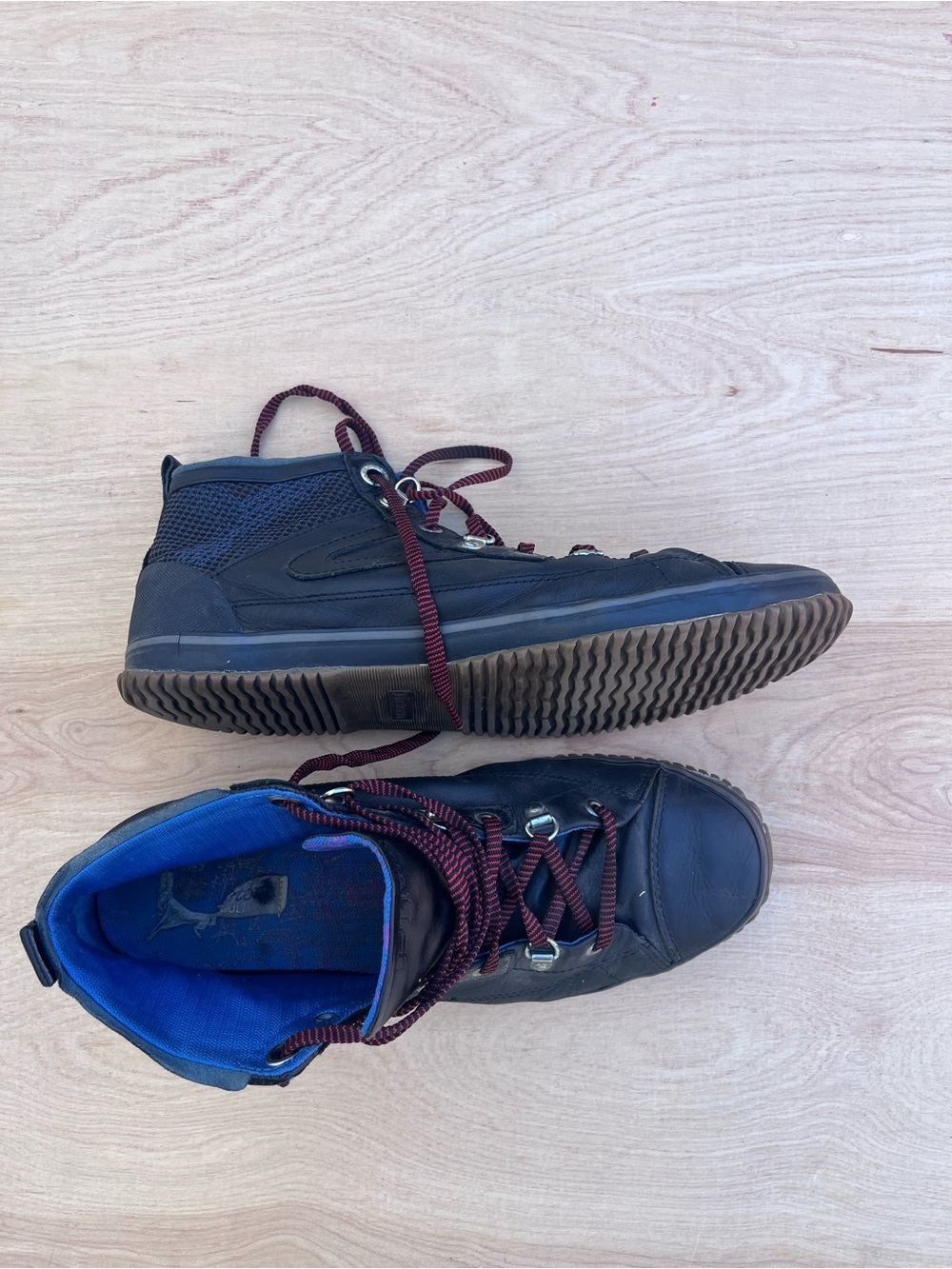 Tretorn Black High-Top Boots with Blue Lining and Burgundy Laces